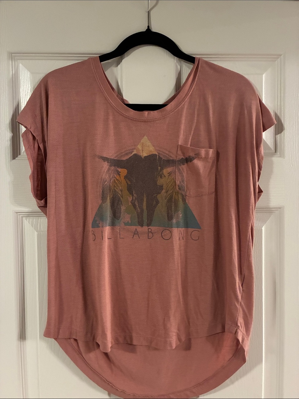 Billabong Rose Mauve Bull Skull Graphic Pocket Tee